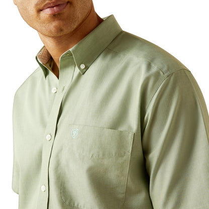 Ariat Men Wrinkle Free Solid Classic Fit SS Shirt 10058980